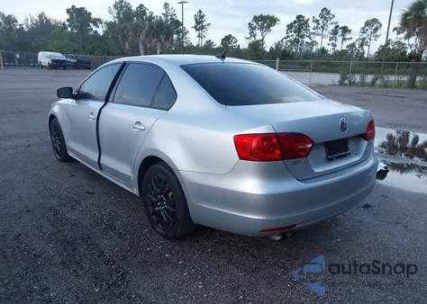 2014 Volkswagen Jetta 1.8T Se from USA, damaged, VIN 3VWD17AJ6EM362785